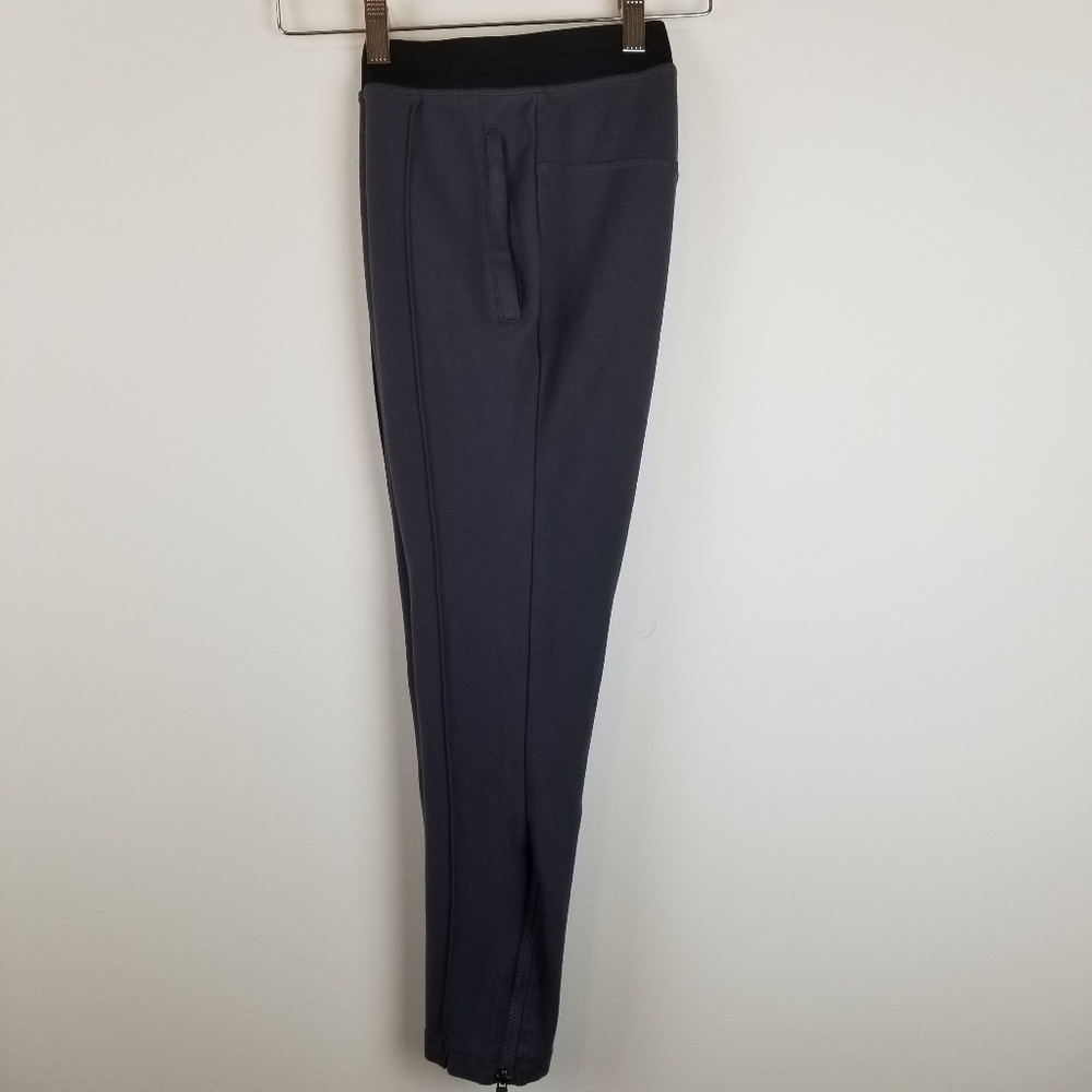 Fabletics Noelle Front Seam Leggings